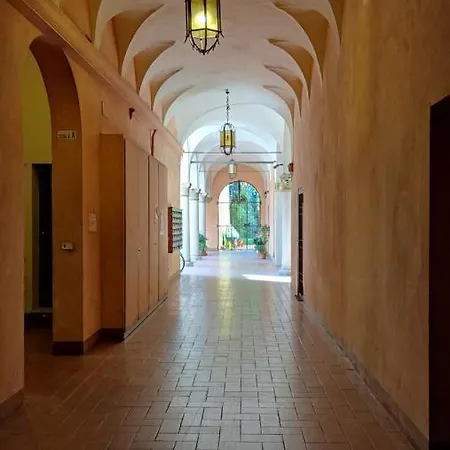 Avesella House