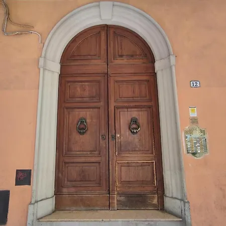 Avesella House Apartman *